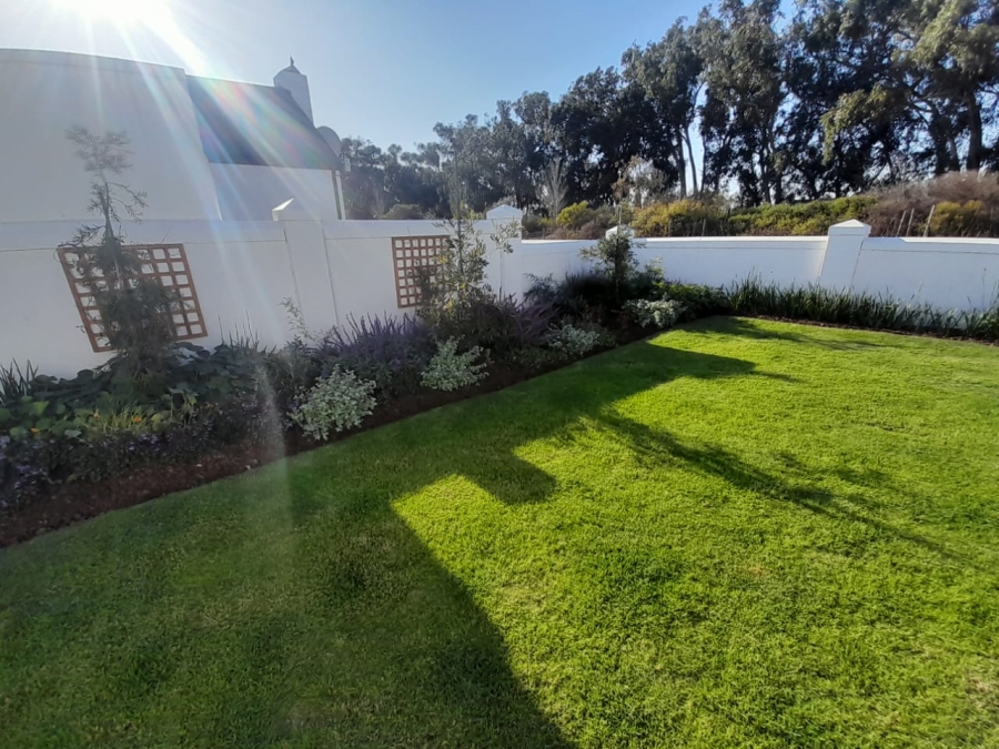 To Let 4 Bedroom Property for Rent in Croydon Vineyard Estate Western Cape